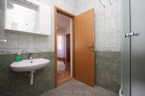 Studio Vinisce 8660d - image 5