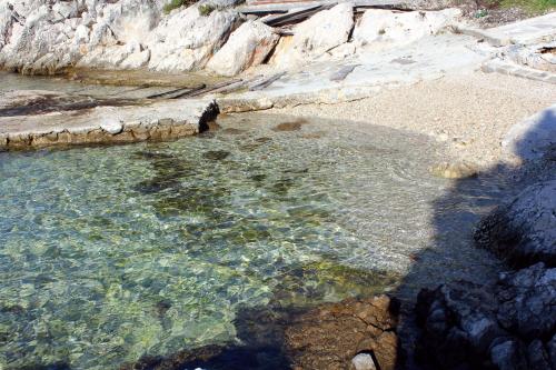 Seaside house with a swimming pool Cove Ljubljeva, Trogir - 9431