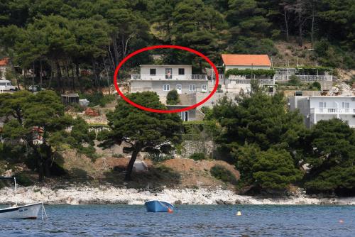  Apartments by the sea Cove Saplunara, Mljet - 4906, Pension in Saplunara