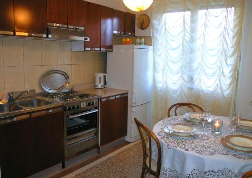 Apartments with WiFi Split - 11136 - image 11