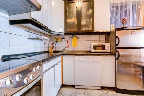 Apartments with WiFi Split - 11367 - image 7