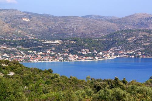Apartments by the sea Poljica Trogir - 11765 - image 2