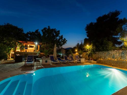Swimming pool, Villa Stil in Okrug Gornji