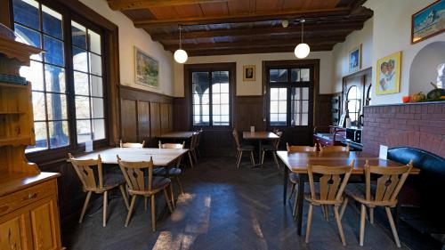Leissigen Youth Hostel - image 13