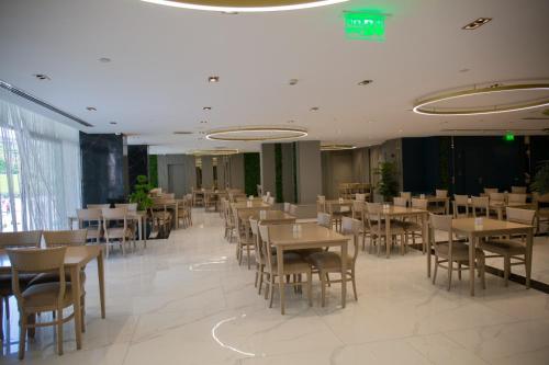 382615596 Nova Plaza Crystal Hotel & Spa