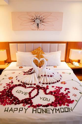 The Sun Hotel & Spa