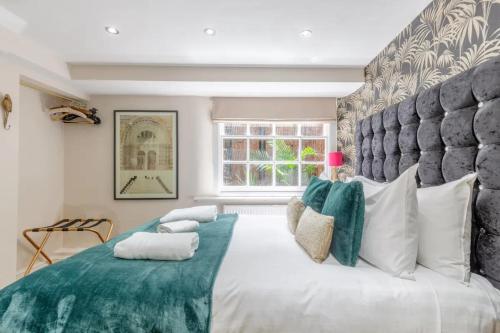 Swanky Apartment in Bethnal Green with Garden - image 9