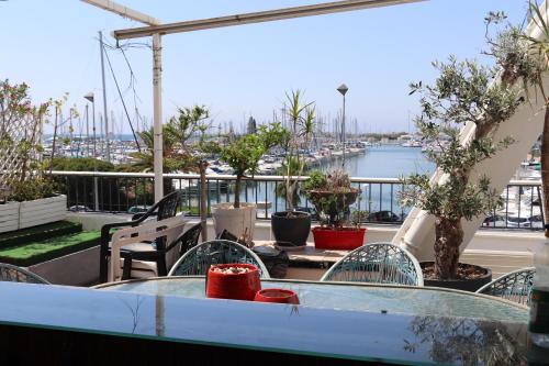 Luxueux appartement sur le port de la grande motte