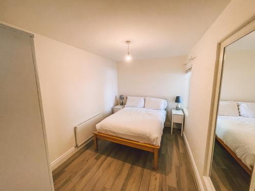 Broc House Suites - image 11