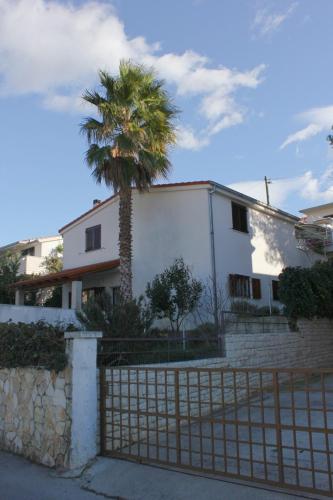 Apartments with a parking space Seget Vranjica, Trogir - 8623 in Seget Vranjica