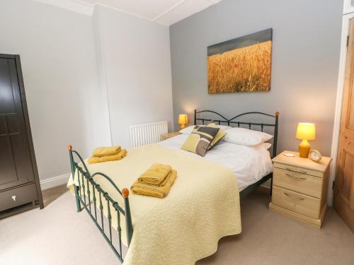 B&B Bishop Auckland - Church View Cottage - Bed and Breakfast Bishop Auckland