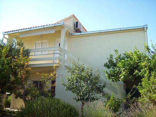  Apartments by the sea Sevid, Trogir - 11505 in Sevid