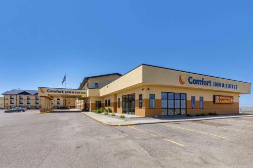 Comfort Inn & Suites Gateway to Glacier National Park - Hotel - Shelby