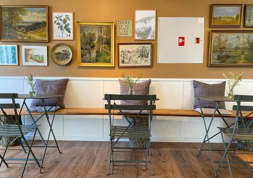 Restaurant, Hotel Blomme's Place in Snogebaek