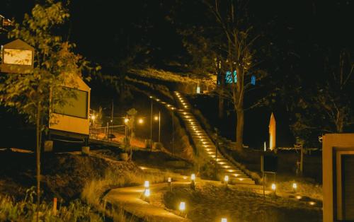 Vista exterior, Bobocabin Gunung Mas, Puncak in Puncak
