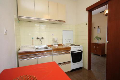 Apartments with a parking space Stari Grad Hvar - 8686 - image 9