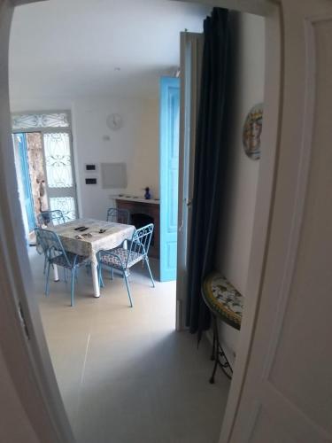 2 bedrooms, 3 beds