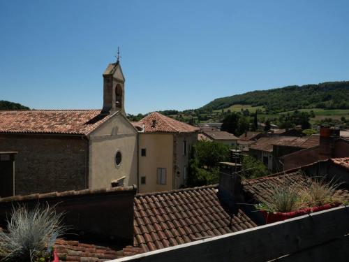 Tuvākā izklaides vieta, Chaleureuse maison avec Jacuzzi in Le Mas-d'Azil (Midi-Pyrenees)