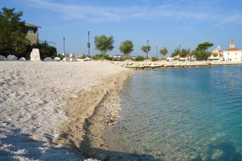 Family friendly apartments with a swimming pool Klis, Split - 17987