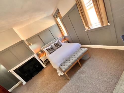 1 queen bed