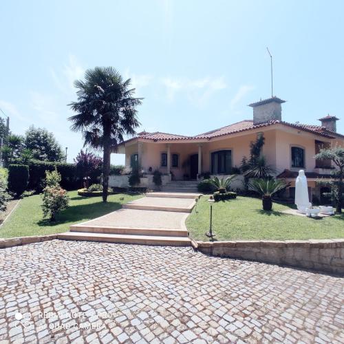 . Casa Além Rio - quartos para 6 hóspedes em Santo Tirso