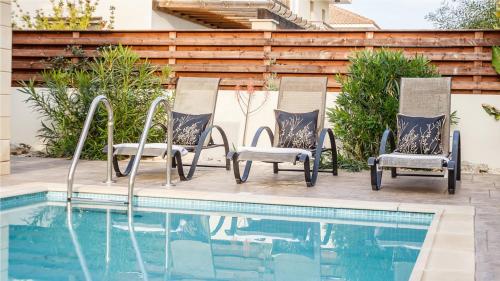 Rent Private Villa 154 - image 6