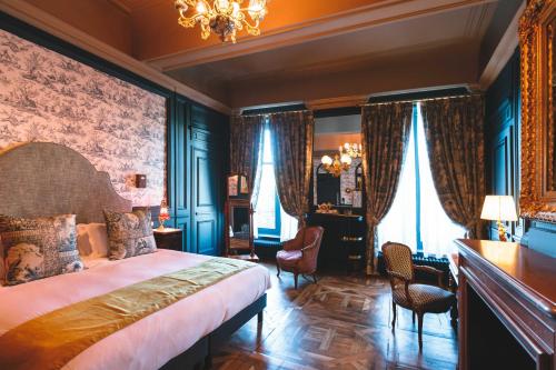 room detail thumbnail 0