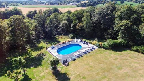 周邊環境, Bonne Chere Family Friendly Gites * Heated Pool * Huge Playbarn in 蓬提維