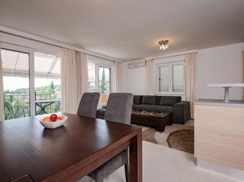 Apartments Villa Slavica in อิชิชิ