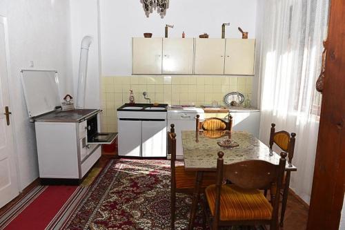 Kitchen, Seosko domacinstvo Imanje Medojevic in Mojkovac