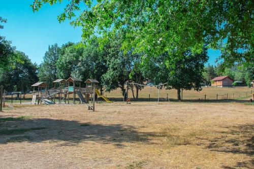 Village de Gîtes du Malzieu - image 9