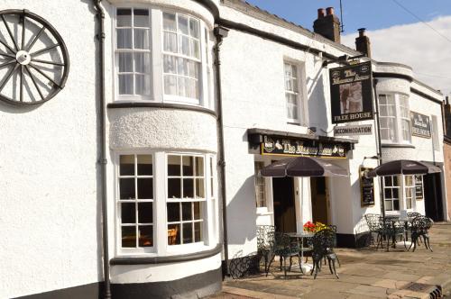 Mason's Arms - image 3