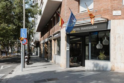 Entrance, Hotel Travessera in Gràcia