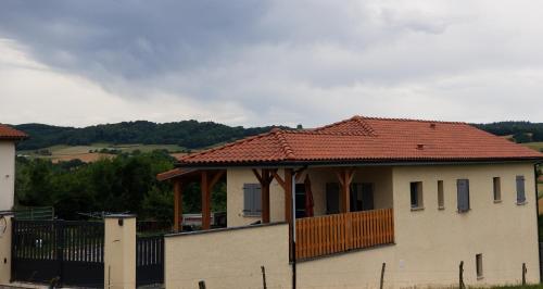 Maison 2 chambres avec vue sur les Pyrénées (Maison 2 chambres avec vue sur les Pyrenees) in Galan