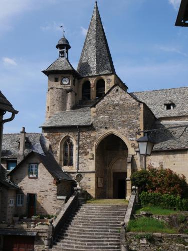 Village de 19 gites avec Piscine et restaurant, Grand Vabre Nature