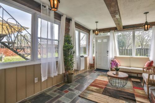 Cheerful 7 bedroom home, quick access 2 National harbor , washington DC in Fort Washington, USA