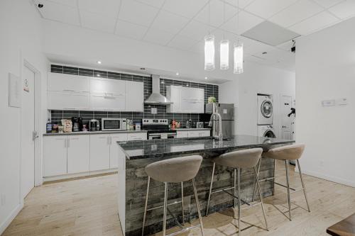 Fasiliti, HoMa Homestay Hotel by Olympic Stadium Montreal Auberge-Hostel near The Montreal Tower / La Tour de Montreal