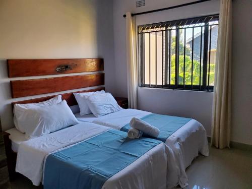 Three-Bedroom House image 10