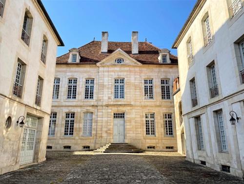 Hôtel Particulier, Maison Jazey. - Location saisonnière - Semur-en-Auxois