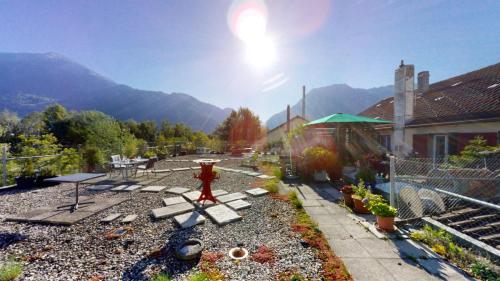 陽台/露台, 豪斯威貝爾住宿加早餐旅館 (BnB Haus Weibel) in 蘭德誇特