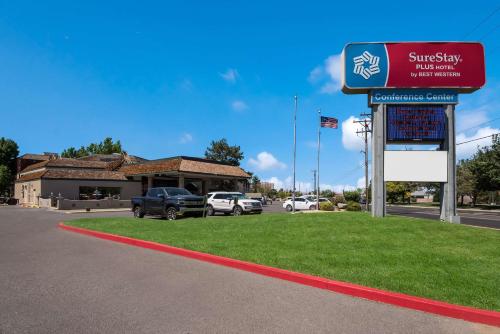 SureStay Plus Hotel by Best Western Reno Airport - Reno