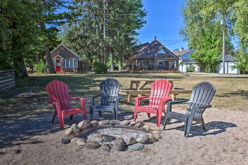 Cozy Suttons Bay Cottage with Shared Dock and Fire Pit