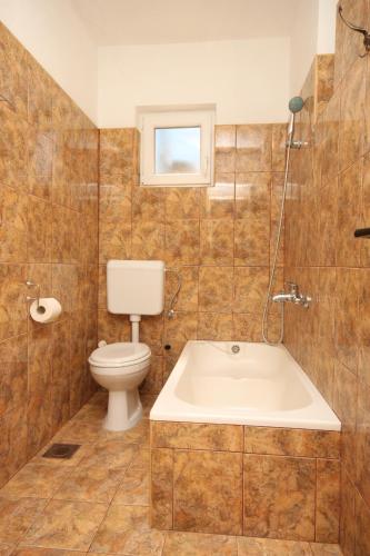 Apartments by the sea Podaca Makarska - 6821 - image 13