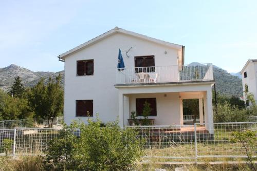  Apartments with a parking space Starigrad, Paklenica - 6613 in Starigrad-Paklenica