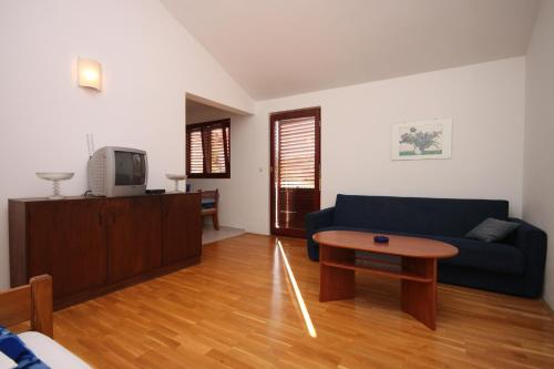 Apartments with a parking space Starigrad Paklenica - 6613 - image 11