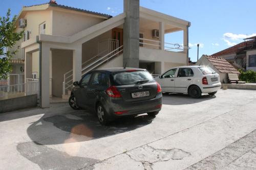 Apartments with a parking space Makarska - 6844 - image 10