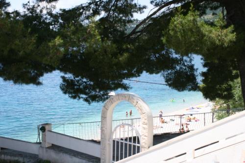 Apartments by the sea Zivogosce - Porat Makarska - 6899 - image 12