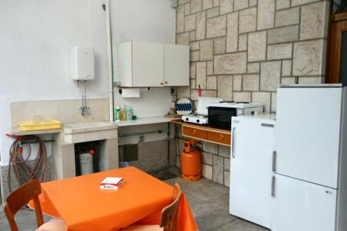 Apartments and rooms with parking space Makarska - 6644 - image 13