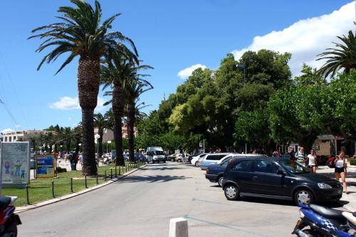 Apartments by the sea Makarska - 6843 - image 8