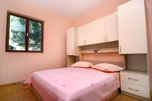 Apartments with parking space Makarska - 6768 - image 5